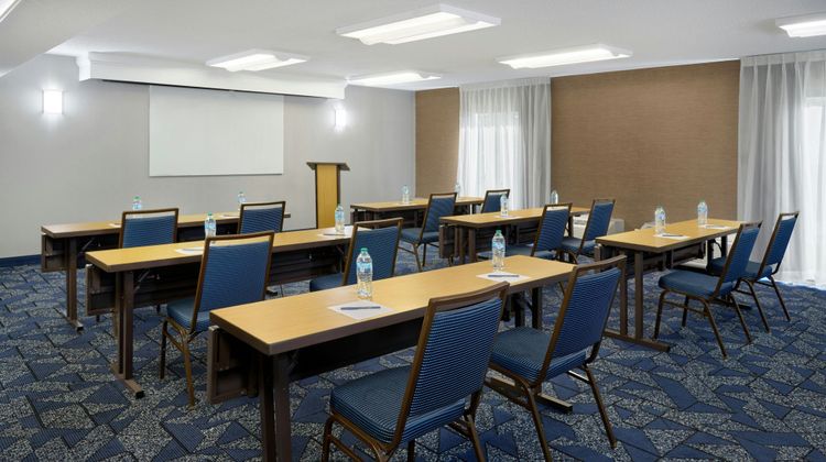 Courtyard by Marriott Detroit Southfield Meeting