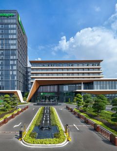 Holiday Inn Wuhan Houguan Lake