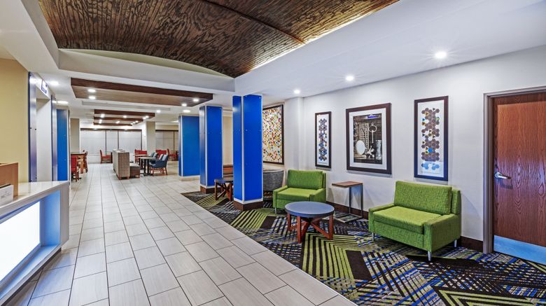 <b>Holiday Inn Express Hotel & Suites Exterior</b>. Images powered by <a href="https://www.leonardoworldwide.com/" title="Leonardo Worldwide" target="_blank">Leonardo</a>.
