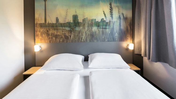 Ibis Budget Duesseldorf Airport Exterior