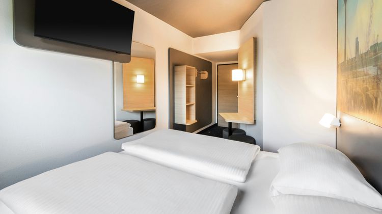 Ibis Budget Duesseldorf Airport Exterior