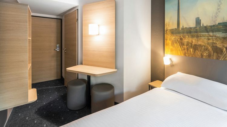 Ibis Budget Duesseldorf Airport Exterior