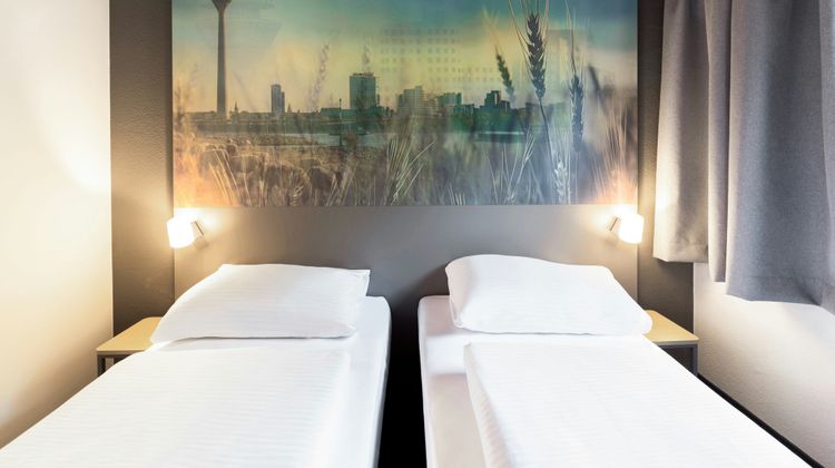 Ibis Budget Duesseldorf Airport Exterior