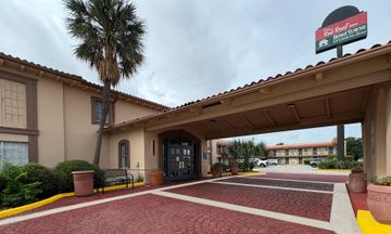 Red Roof Inn San Antonio – South Park