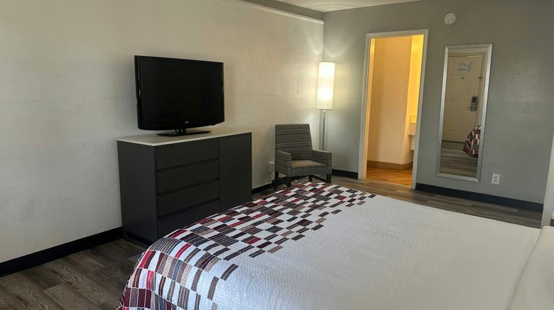 <b>Red Roof Inn San Antonio – South Park Room</b>. Images powered by <a href="https://www.leonardoworldwide.com/" title="Leonardo Worldwide" target="_blank">Leonardo</a>.