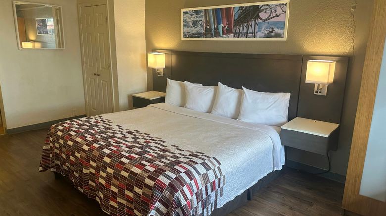 <b>Red Roof Inn San Antonio – South Park Suite</b>. Images powered by <a href="https://www.leonardoworldwide.com/" title="Leonardo Worldwide" target="_blank">Leonardo</a>.