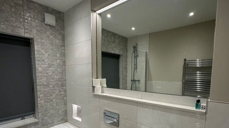 Wendover Arms Hotel Room