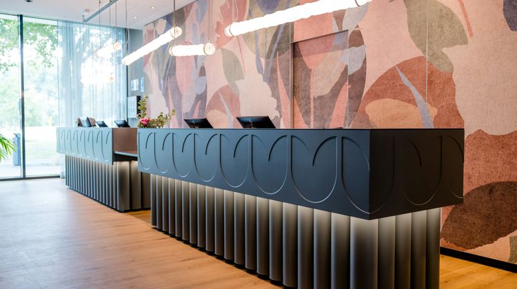 Motel One Amsterdam Lobby