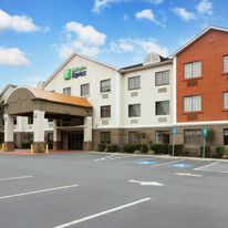 Holiday Inn Express & Stes Acworth