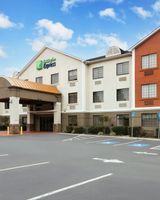 Holiday Inn Express & Stes Acworth