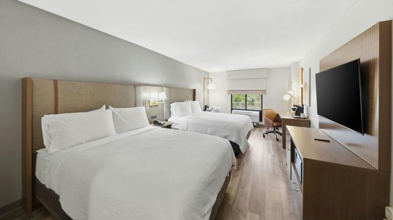 <b>Holiday Inn Atlanta Northlake Room</b>. Images powered by <a href="https://www.leonardoworldwide.com/" title="Leonardo Worldwide" target="_blank">Leonardo</a>.