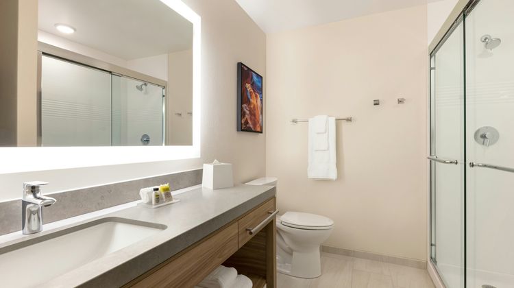 Candlewood Suites Oakwood Room