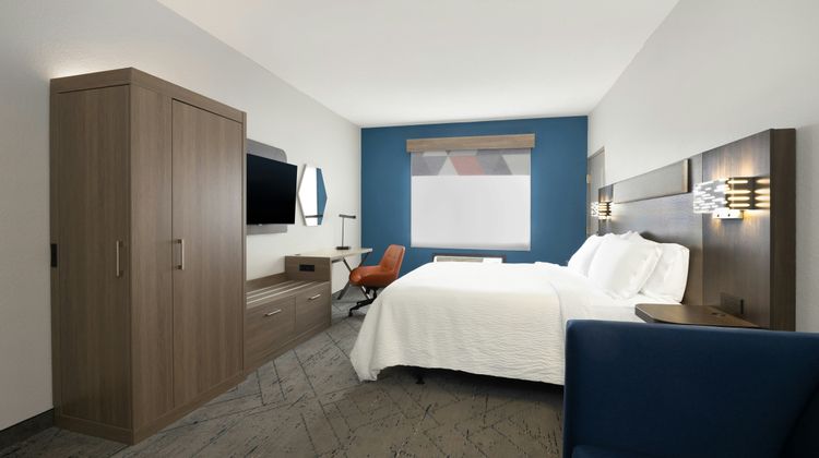 Holiday Inn Express & Stes Acworth Room