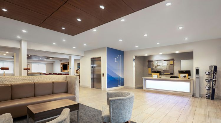Holiday Inn Express & Stes Acworth Exterior