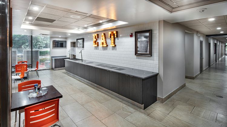 Holiday Inn Atlanta Northlake Restaurant