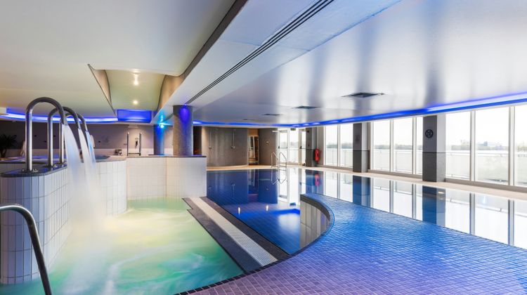 voco St David's Cardiff Pool