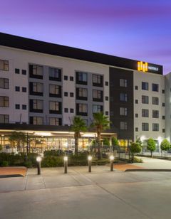 EVEN Hotel Shenandoah-The Woodlands
