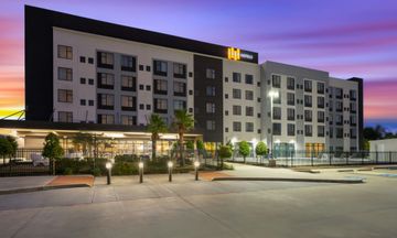EVEN Hotel Shenandoah-The Woodlands