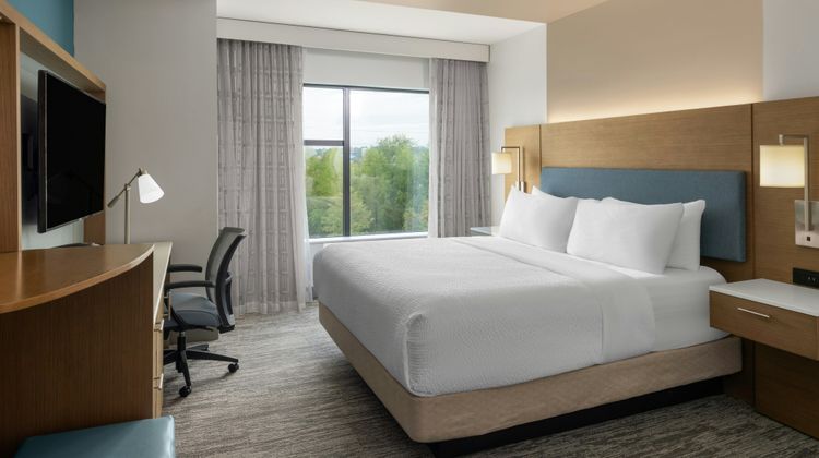 EVEN Hotel Shenandoah-The Woodlands Room