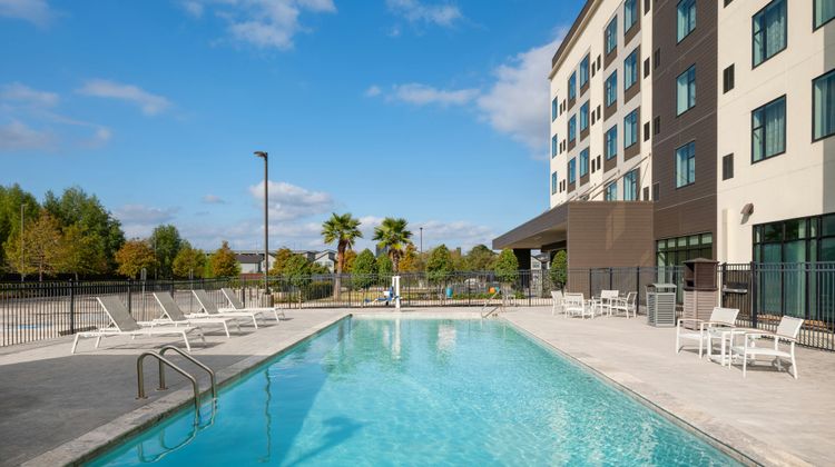EVEN Hotel Shenandoah-The Woodlands Pool