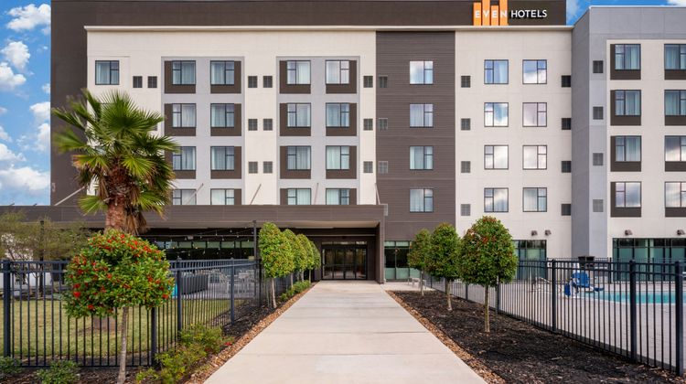 EVEN Hotel Shenandoah-The Woodlands Exterior