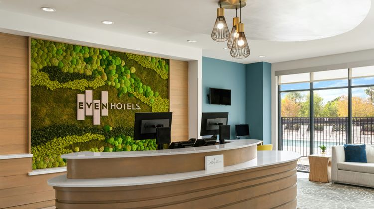 EVEN Hotel Shenandoah-The Woodlands Lobby