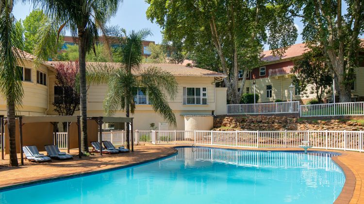 Holiday Inn Johannesburg Sunnyside Park Pool