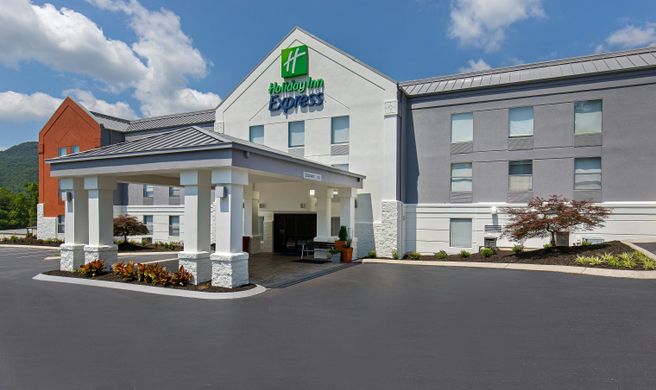 Holiday Inn Express Exterior