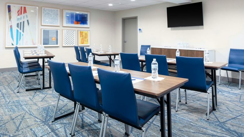 <b>Holiday Inn Express Meeting</b>. Images powered by <a href="https://www.leonardoworldwide.com/" title="Leonardo Worldwide" target="_blank">Leonardo</a>.