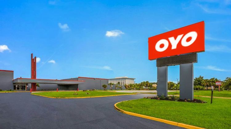 OYO Hotel Exterior