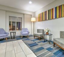 Holiday Inn Express Lobby