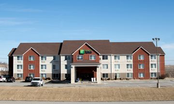 Holiday Inn Express & Stes Maryville