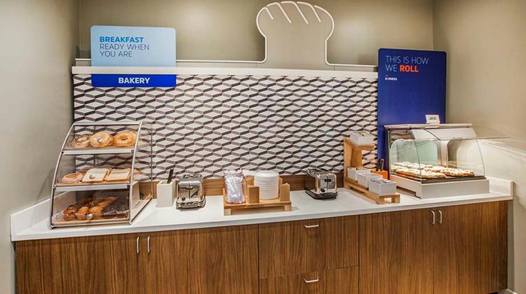 Holiday Inn Express & Stes Maryville Restaurant