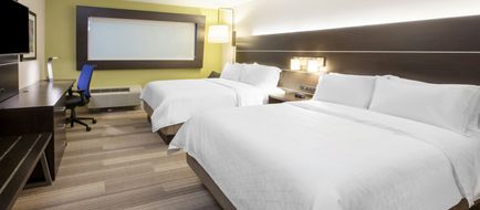 Holiday Inn Express & Stes Maryville Room