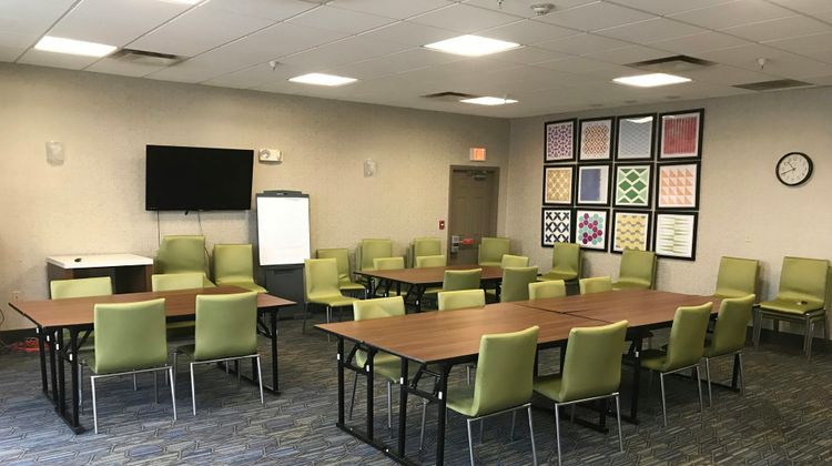 Holiday Inn Express & Stes Maryville Meeting