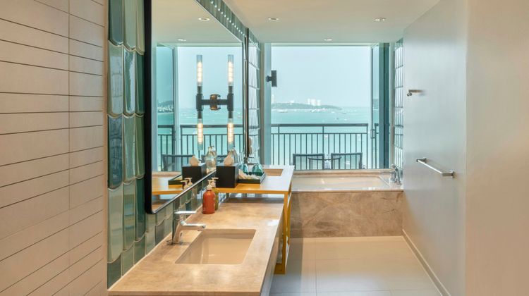 Holiday Inn Pattaya Room