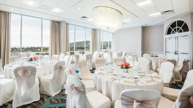 Crowne Plaza Ventura Beach Ballroom
