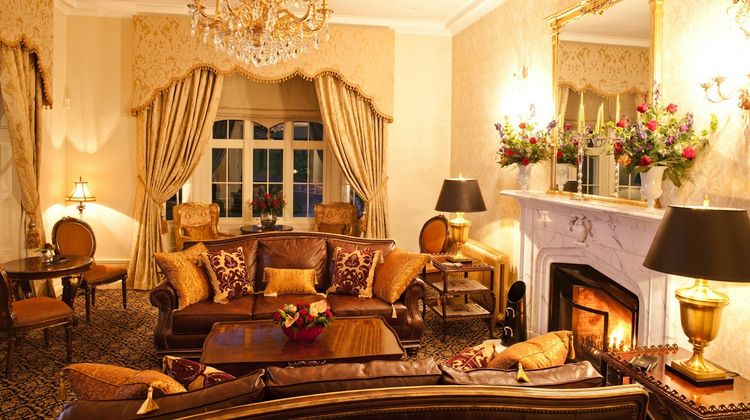Trump MacLeod House & Lodge Lobby