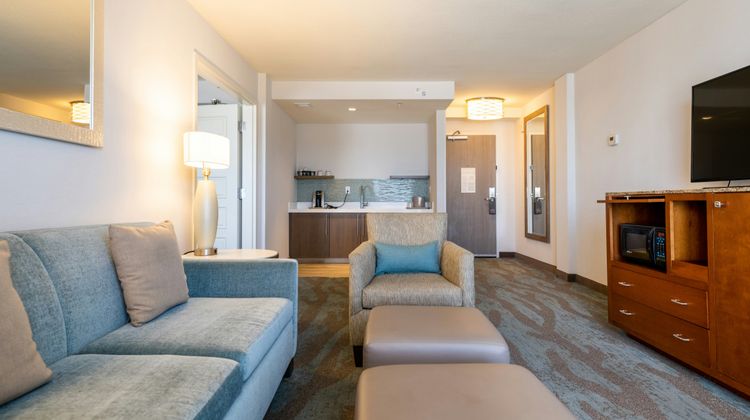Crowne Plaza Ventura Beach Suite