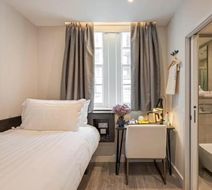 So Kings Cross Hotel Room