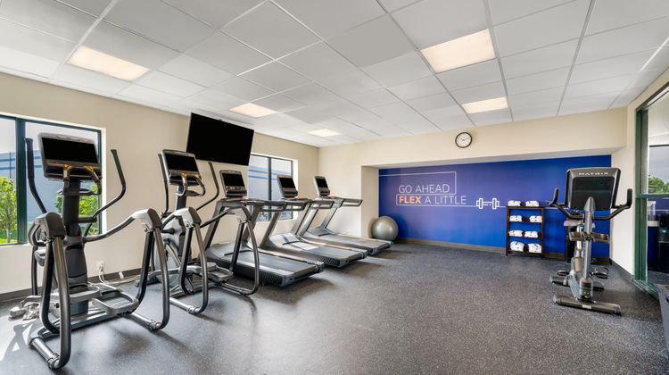 Holiday Inn Express Hotel and Suites Buf Health Club