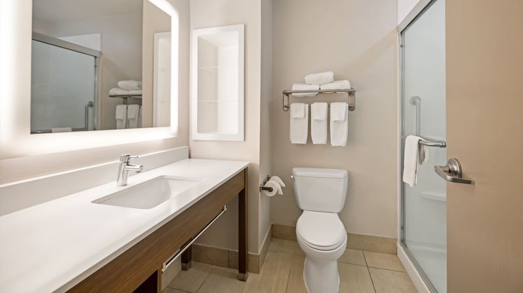 Holiday Inn Express & Suites Rolla Room