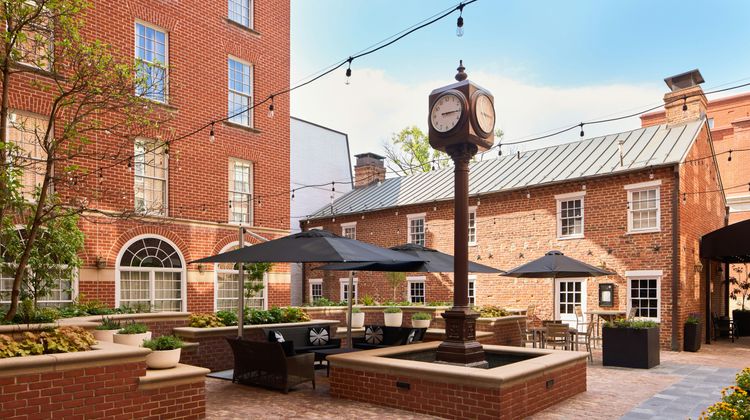 Archer Hotel Old Town Alexandria Exterior