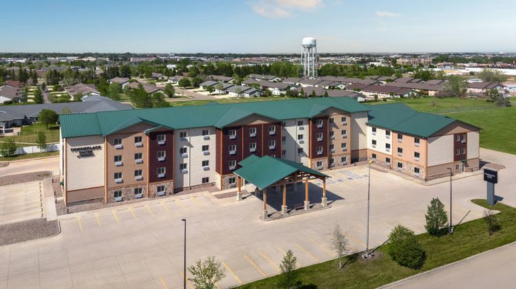 TownePlace Suites by Marriott Minot Exterior
