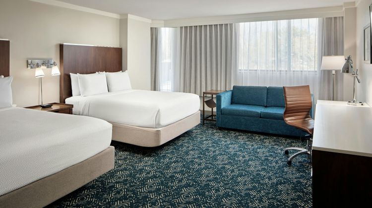 Four Points by Sheraton Richmond Suite
