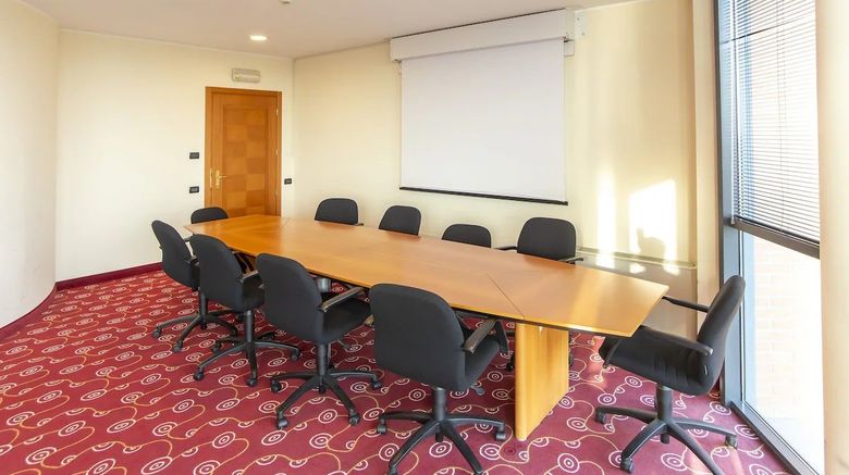 <b>Hotel Riz Meeting</b>. Images powered by <a href="https://www.leonardoworldwide.com/" title="Leonardo Worldwide" target="_blank">Leonardo</a>.