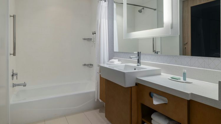 SpringHill Suites by Marriott Allentown Room
