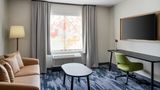 Fairfield Inn & Suites Marriott Suite