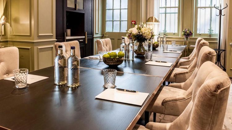 11 Cadogan Gardens Meeting