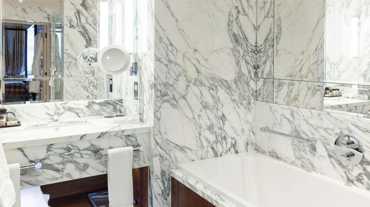 11 Cadogan Gardens Room